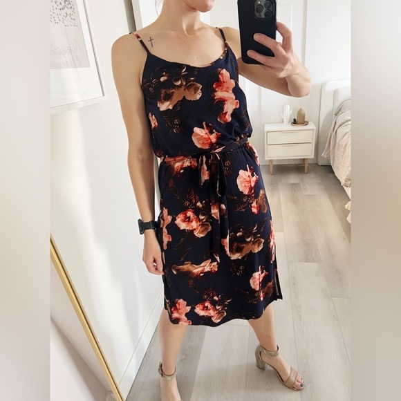 Veronica M Dresses & Skirts - VERONICA M Floral Print Summer Dress